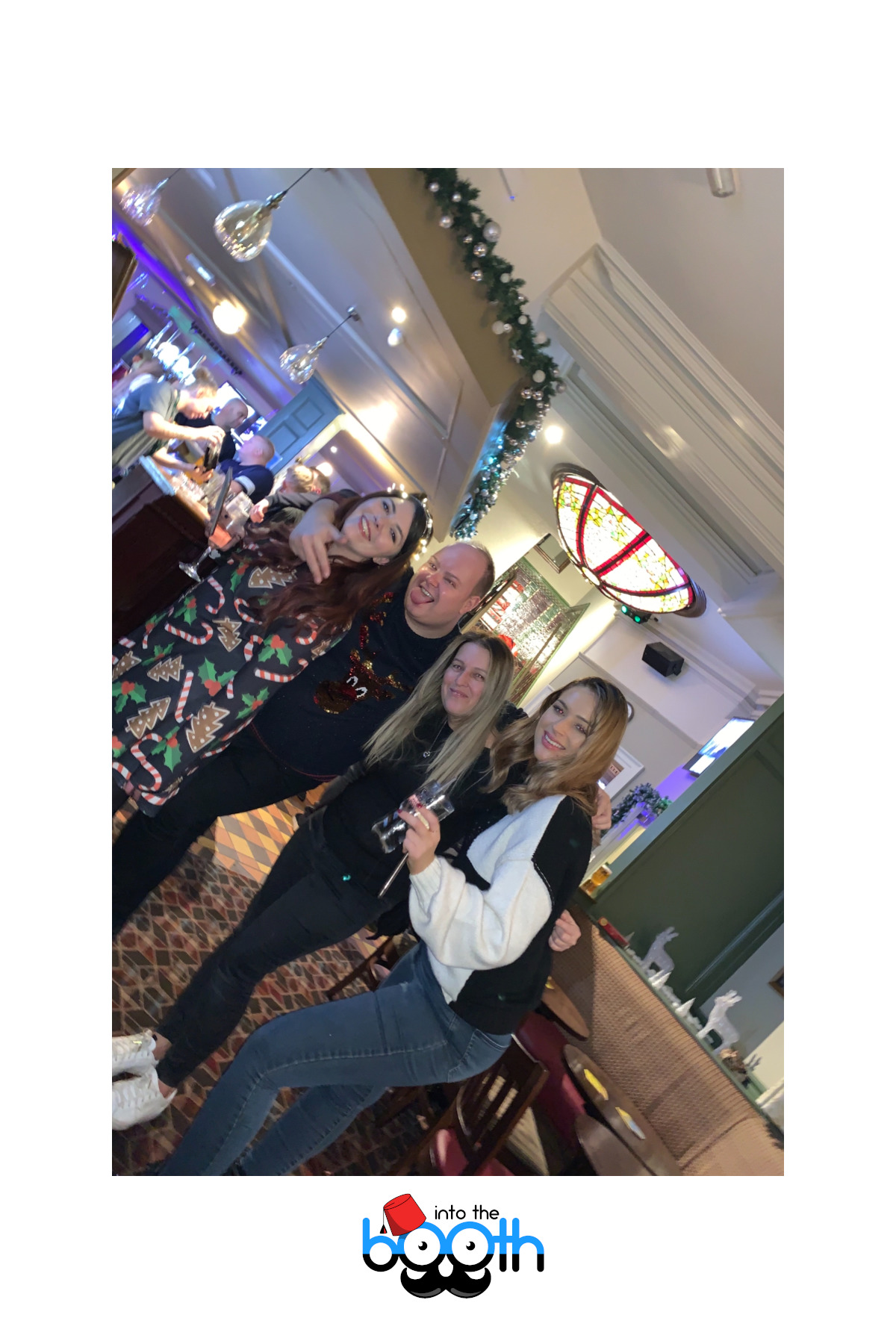 Nags Head Christmas Quiz 2019 | View more photos from the event at gallery.intothebooth.co.uk/u/IntoTheBooth/Nags-Head-Christmas-Quiz-2019